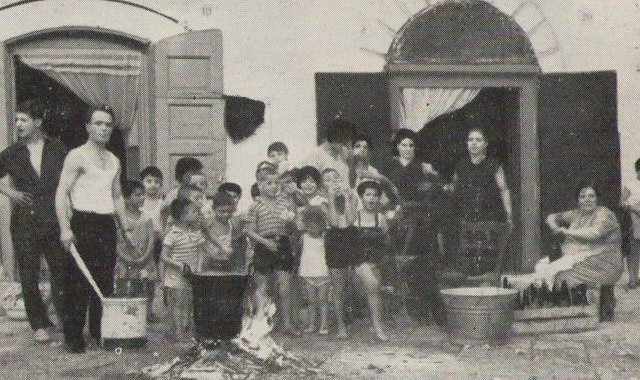 Dalla nonna al nipotino: quando tutta la famiglia era coinvolta nel rito della "salsa"